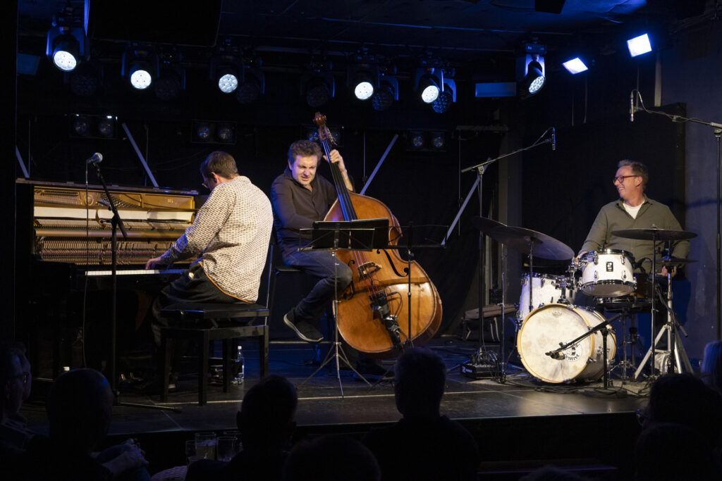Rasmus Sørensen Ben Webster Prize Winners: Rasmus Sørensen (piano), Thomas Fonnesbæk (bas), Morten Lund (trommer)