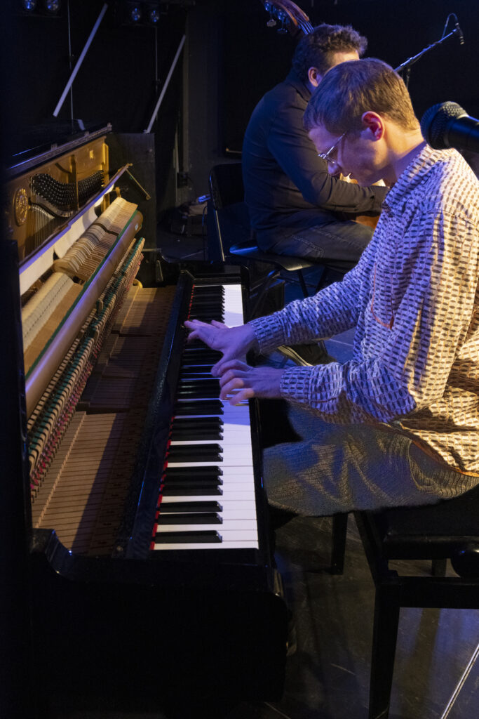 Rasmus Sørensen Ben Webster Prize Winners: Rasmus Sørensen (piano), Thomas Fonnesbæk (bas), Morten Lund (trommer)